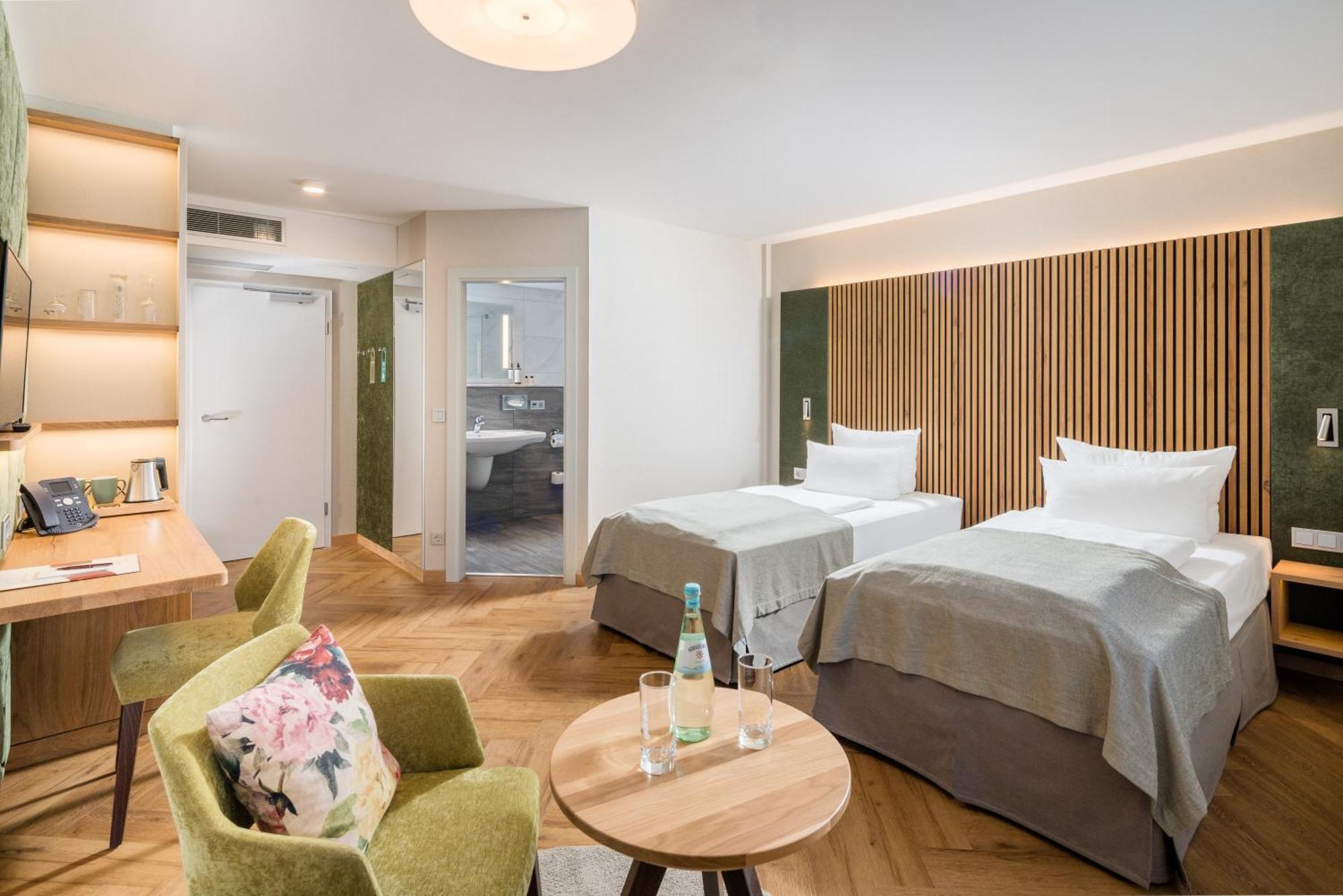 Weißenfels Parkhotel Gueldene Berge מראה חיצוני תמונה