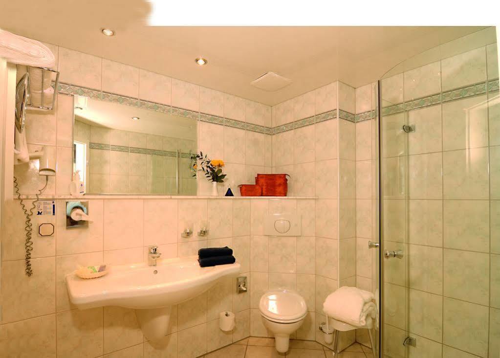 Weißenfels Parkhotel Gueldene Berge מראה חיצוני תמונה